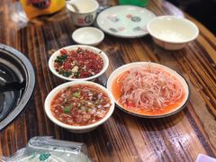-周良天山牛杂城(天山路总店)