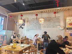 -易老妈蹄花.创于1935(总店)