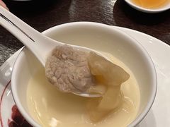杏仁花胶白肺汤-杭州西子湖四季酒店·金沙厅