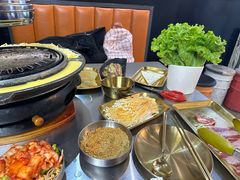 -胡悦里韩式烤肉(芝罘万达广场店)