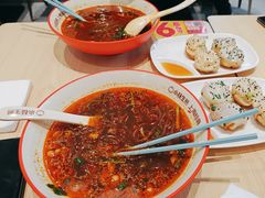 -小杨生煎(金山百联购物中心3楼店)
