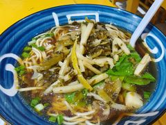 -砖头卤味