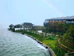 -上海滴水湖皇冠假日酒店