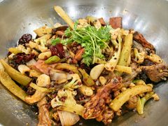 -龙顺园麻辣香锅(机场店)