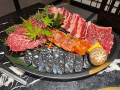 -山川小町·极番烧肉(新地假日广场店)