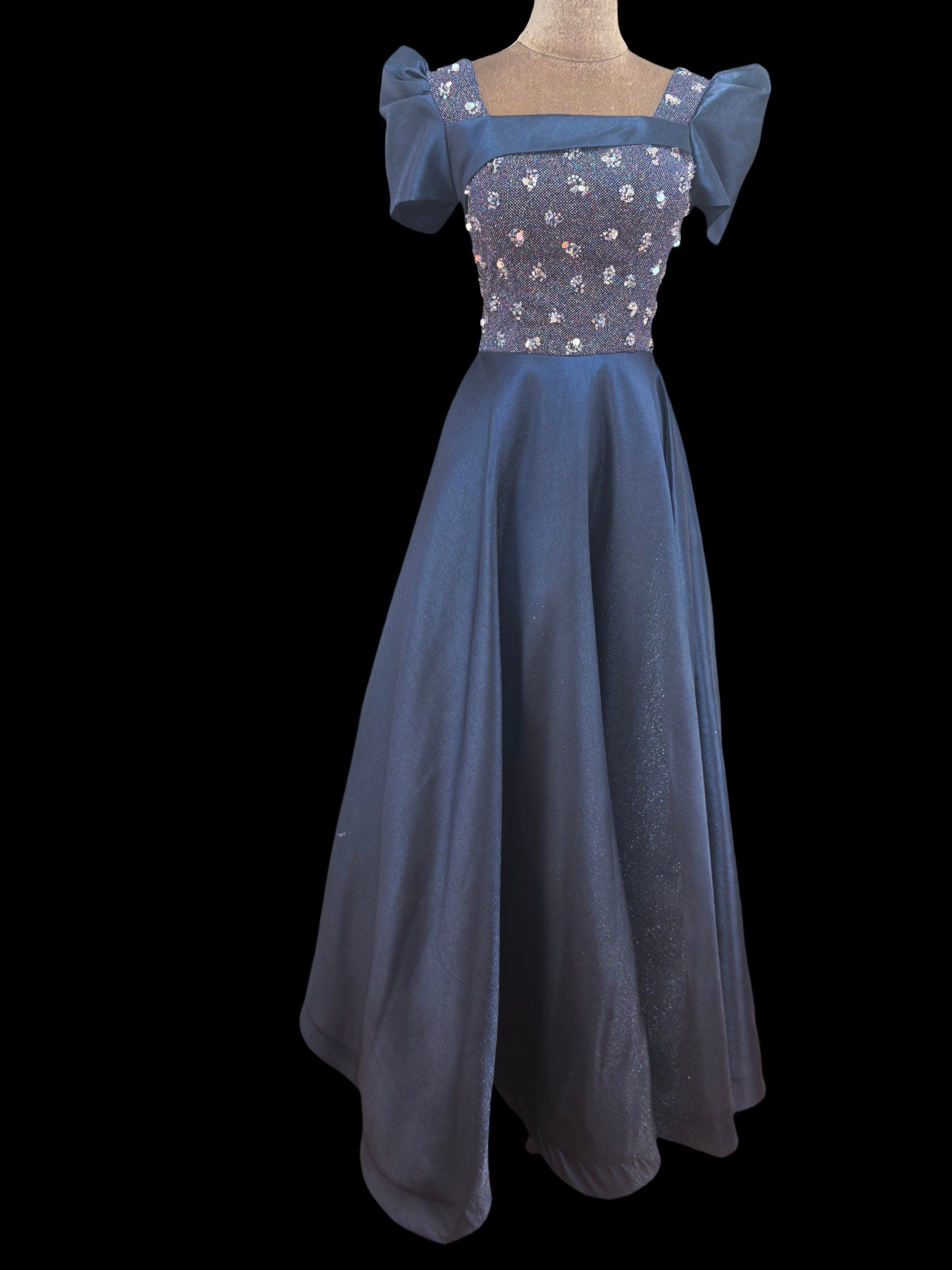 出租法式年会宴会晚礼服声乐独唱演出主持服租赁