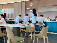 大堂-星巴克臻选(湛江鼎盛广场店)