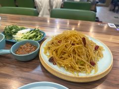 酸辣土豆丝-合合春饼·酱骨·东北菜(潘家园店)