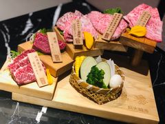 -山川小町·极番烧肉(新地假日广场店)