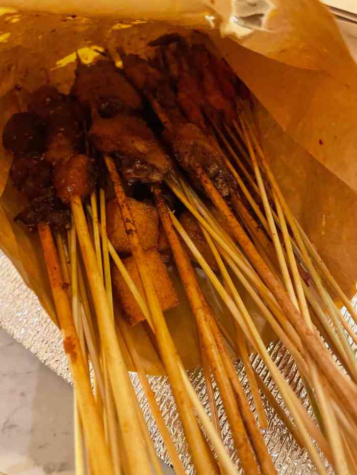 进京赶烤·烧烤龙虾-"从来没吃过这么难吃的烧烤卖相难看看起.