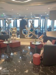 -TOP HAIR SALON