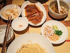 -荣家黄鱼面(前滩太古里店)