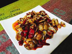 -扒虾小妹儿麻辣海鲜(宏图街店)