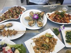 -覃记海鲜美食餐厅