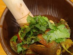 -老滇山寨•云南特色菜•地方菜•民族风情歌舞表演(金碧店)