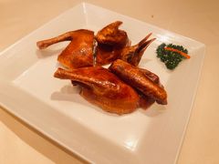 玻璃脆皮乳鸽-利苑酒家(宜安广场店)