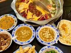 -重庆风光老灶火锅城(同德广场店)