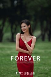 -现代经典婚纱摄影
