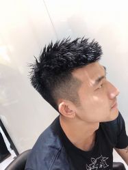 -HAIR CORNER