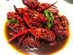 -茸梅路右拐龙虾-农家菜(松江店)