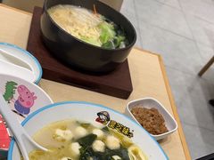 -灵芝妹子海鲜米线(凯德和平广场店)