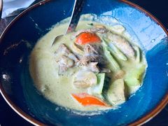 绿咖喱牛肉-食肆&Fourteen(武林夜市店)