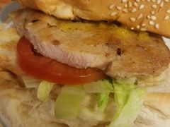 特大猪扒包-金华冰厅