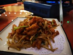 -香巴拉云南餐厅(华莱坞店)