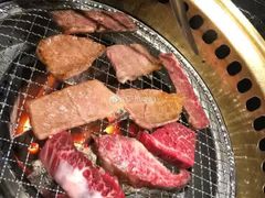 -山川小町·极番烧肉(新地假日广场店)