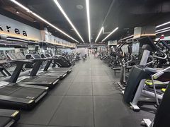 -VLines耀能运动24小时·月付制健身(京广桥店)