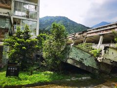 -四川汶川特大地震漩口中学遗址