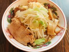 二郎系拉面-拉面莊夢語＆中华料理八椿