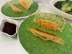 -品海楼·大连海胆锅贴馆(东港店)