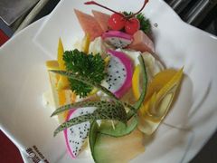 -谁的咖啡·简餐(甪直店)