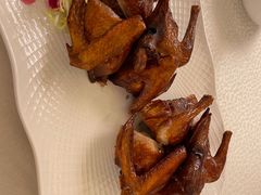 红烧乳鸽-金翠皇宫粤菜·点心·海鲜(翡翠店)