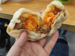 咸蛋黄超人包-老陶包子铺(南大西南村店)