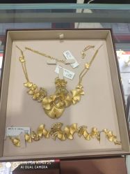 -周生生Chow Sang Sang(东方店)