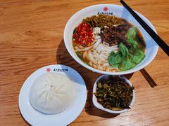 -万利隆的包子铺(华雅店)
