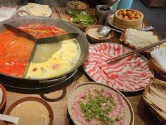 -巴卤社老火锅(财富店)