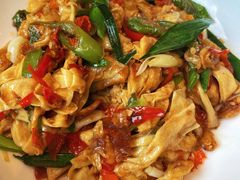 火腿炒农家豆腐皮-辣公子·千岛湖私房菜(滨江店)