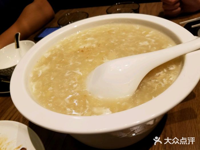 鲜拆蟹肉鱼肚羹