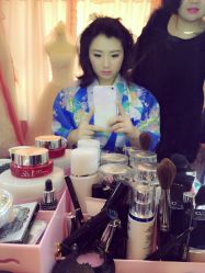 贺贺工作室新娘跟妆-贺贺新娘造型婚纱店