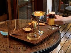 -月亮眼花园餐厅书吧酒吧