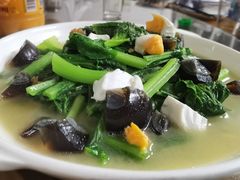 -黄记四更烤乳猪店