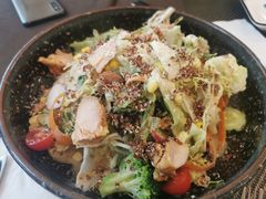 -悦享绿山墙西餐厅