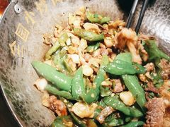 -费大厨辣椒炒肉(万家丽一店)