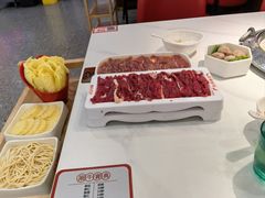 -浪里寻·臻牛养生牛肉火锅(方圆荟店)