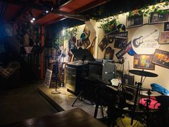 -南锣鼓巷吉他吧(鼓楼店)