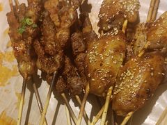 -寂寞的豆芽 烧烤酒场(丽景店)