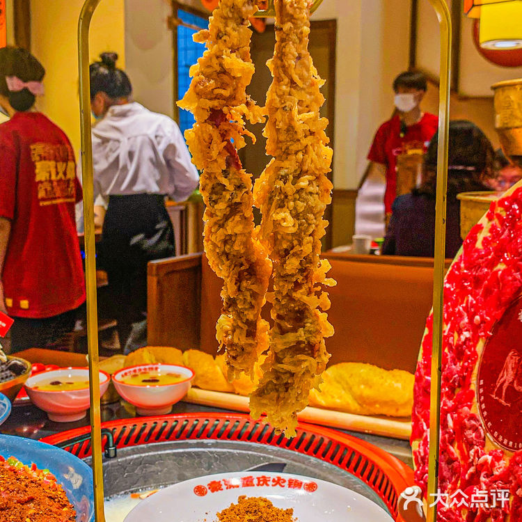 在柯桥“洪崖洞”吃地道重庆火锅！太有氛围了